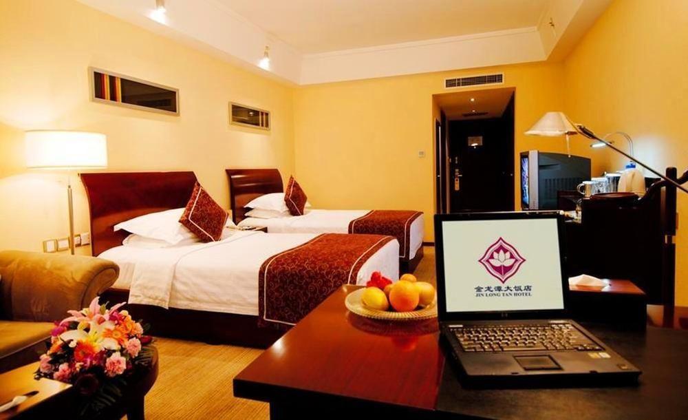 Beijing Jinlongtan Hotel Екстер'єр фото