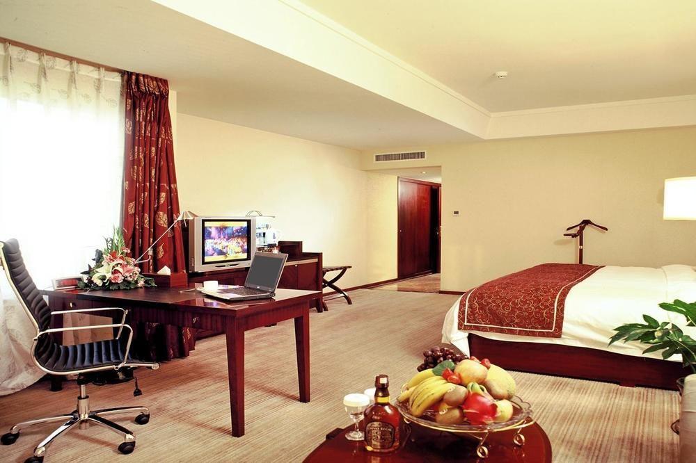 Beijing Jinlongtan Hotel Екстер'єр фото