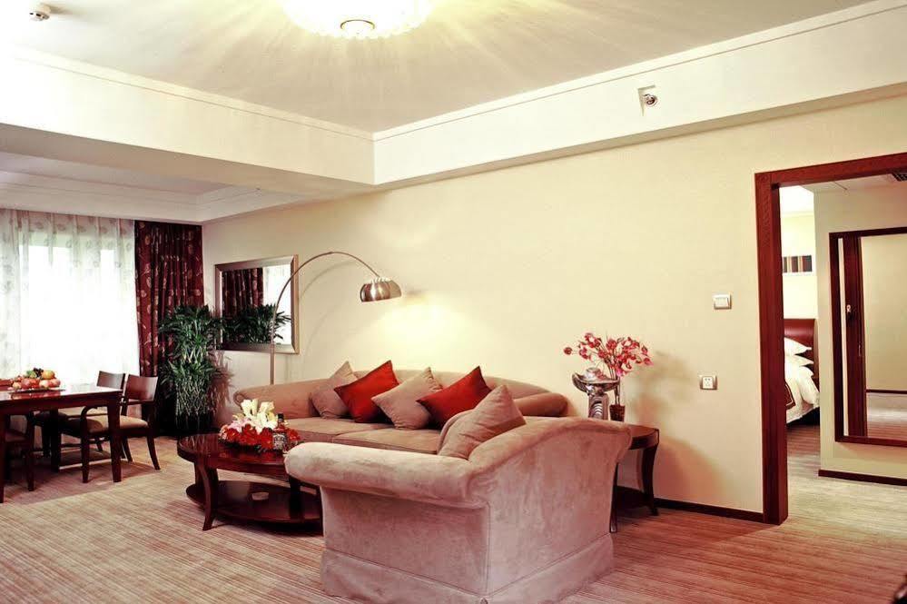 Beijing Jinlongtan Hotel Екстер'єр фото
